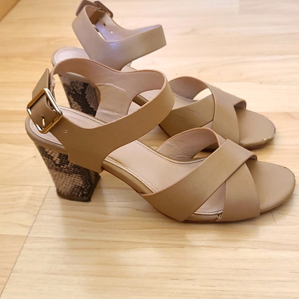 Baldi London casual Block-Heel Leather Beige Sandal Size 6.5